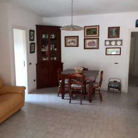 Ferienhaus Praialonga Kr Casa Vacanze Fronte Mare *