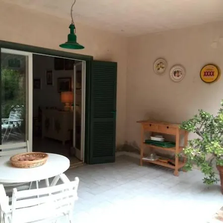 Praialonga Kr Casa Vacanze Fronte Mare