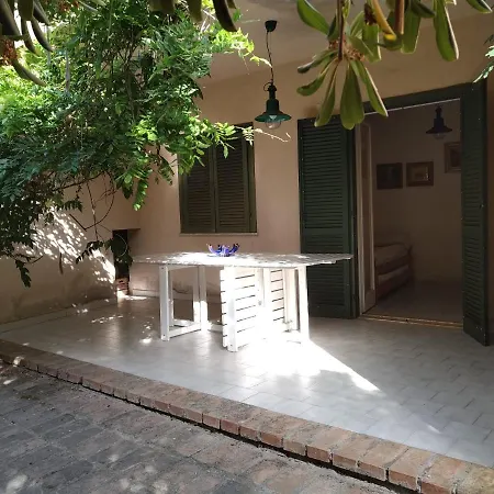 Praialonga Kr Casa Vacanze Fronte Mare Ferienhaus