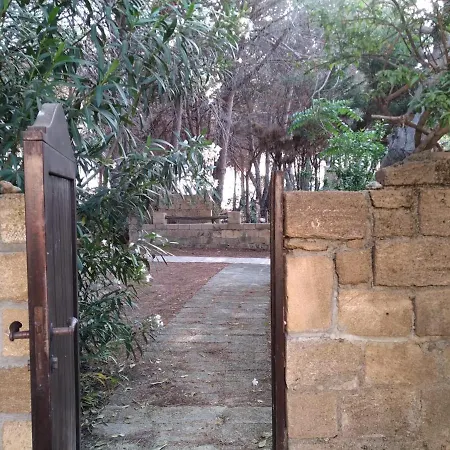 Praialonga Kr Casa Vacanze Fronte Mare Ferienhaus Le Castella (Calabria)